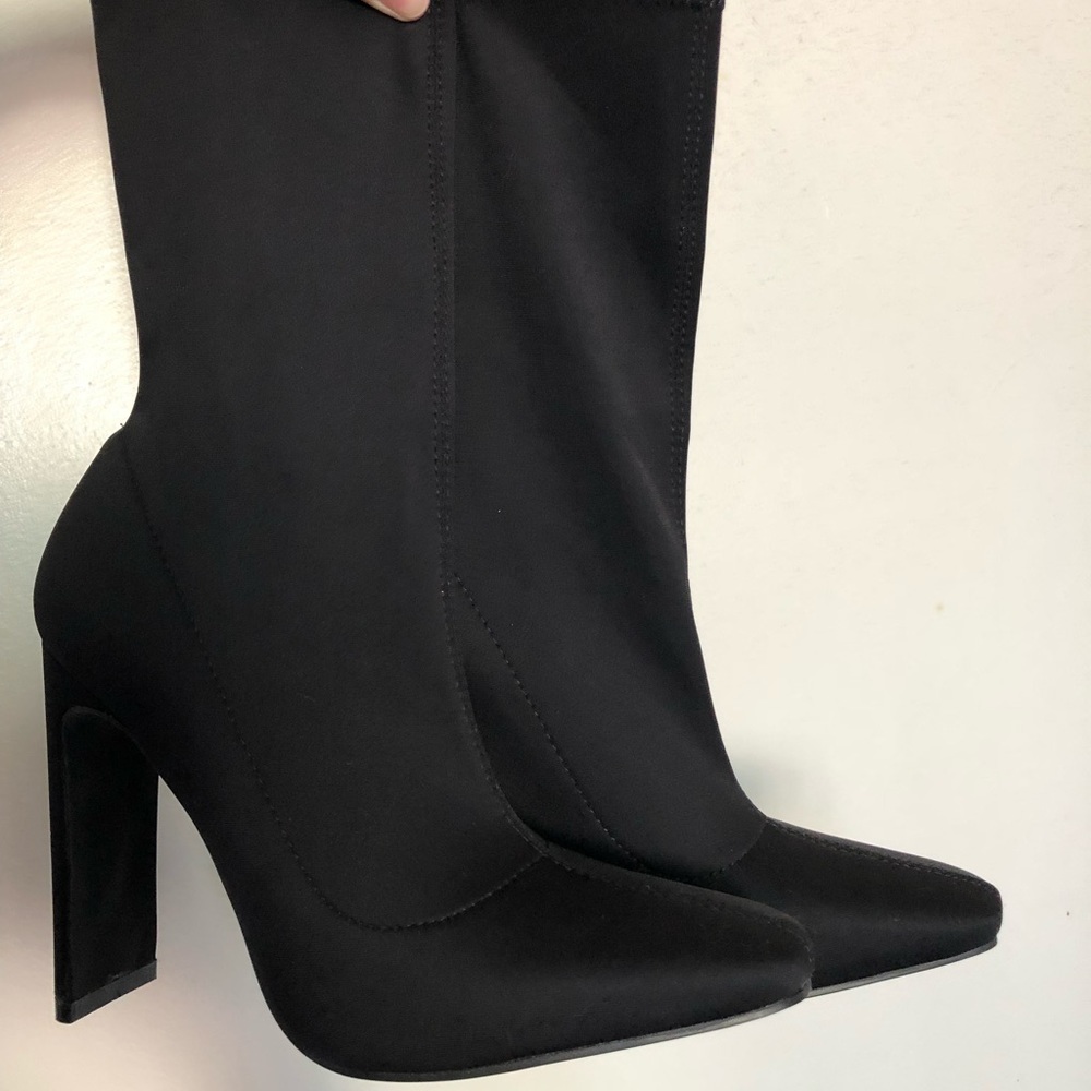 Slim Straight Heel Sock Boots BLACK